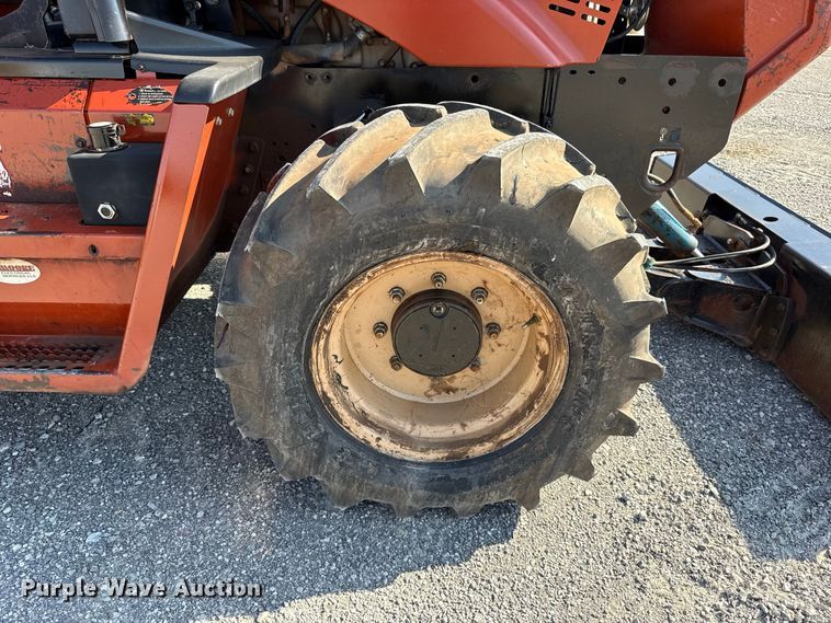 image for item EW8775 2002 Ditch Witch RT90H trencher