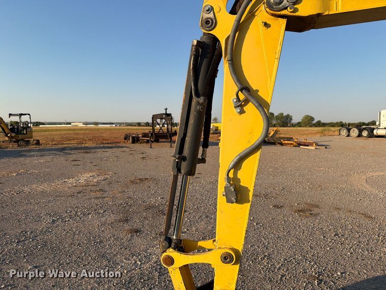 image for item EW8780 2017 Yanmar VIO35-6A mini excavator