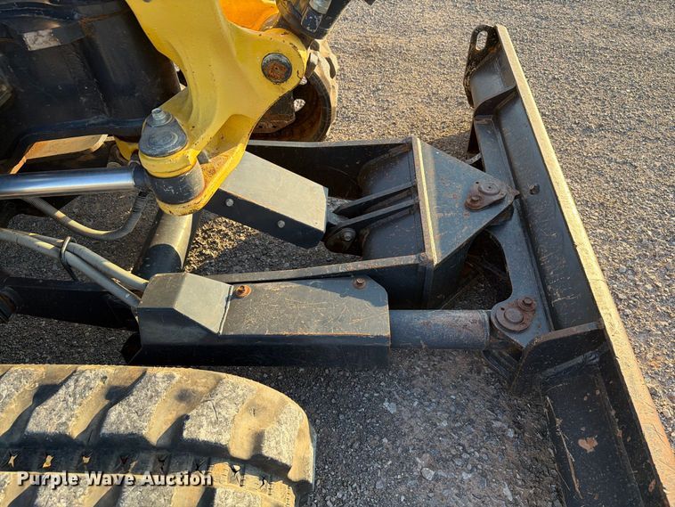 image for item EW8780 2017 Yanmar VIO35-6A mini excavator