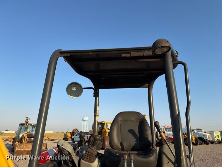 image for item EW8780 2017 Yanmar VIO35-6A mini excavator