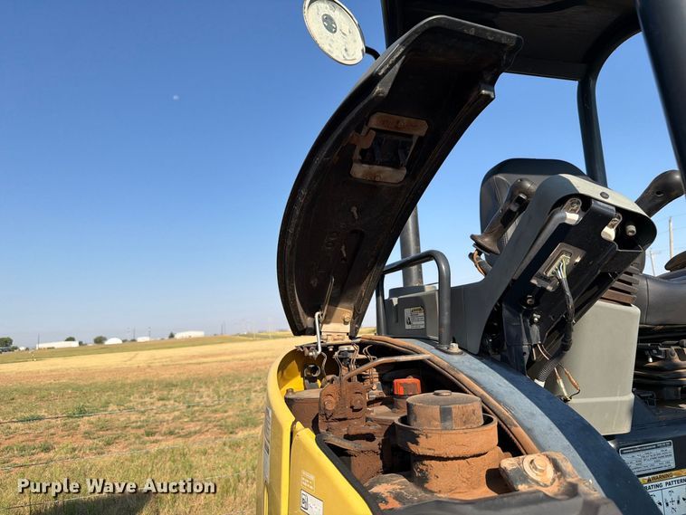 image for item EW8780 2017 Yanmar VIO35-6A mini excavator