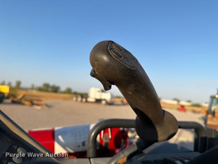 image for item EW8780 2017 Yanmar VIO35-6A mini excavator
