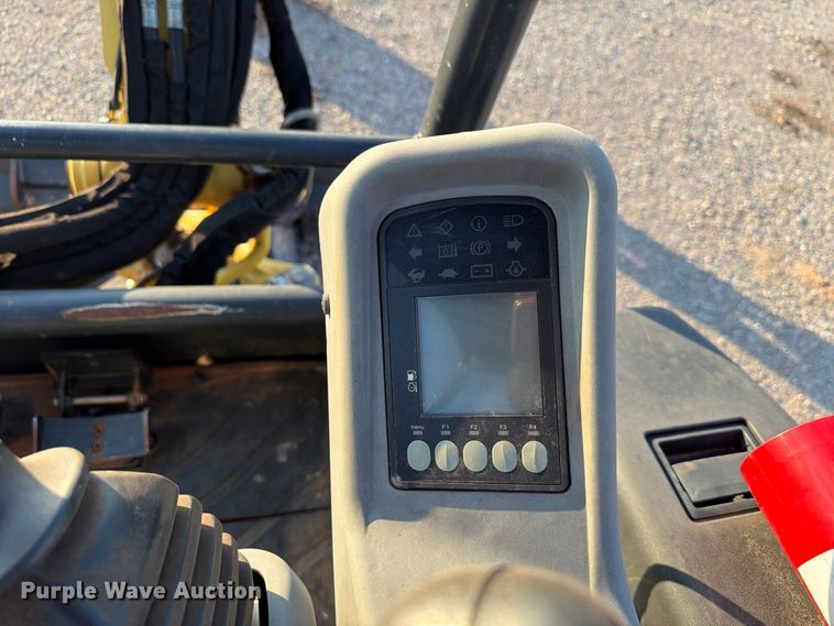 image for item EW8780 2017 Yanmar VIO35-6A mini excavator