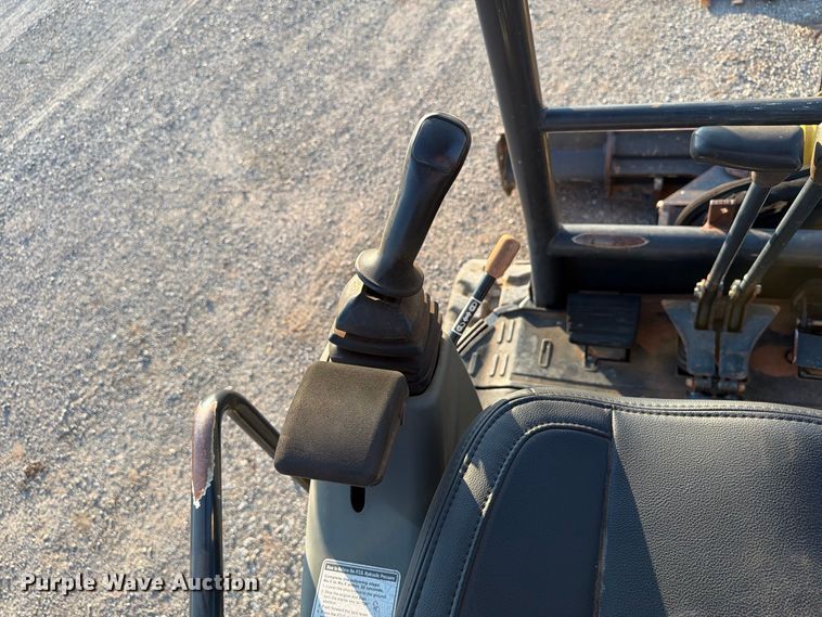 image for item EW8780 2017 Yanmar VIO35-6A mini excavator