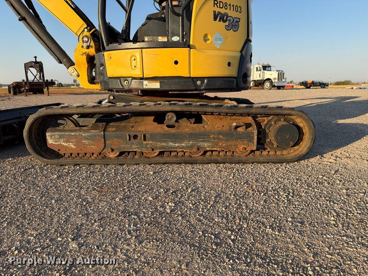 image for item EW8780 2017 Yanmar VIO35-6A mini excavator
