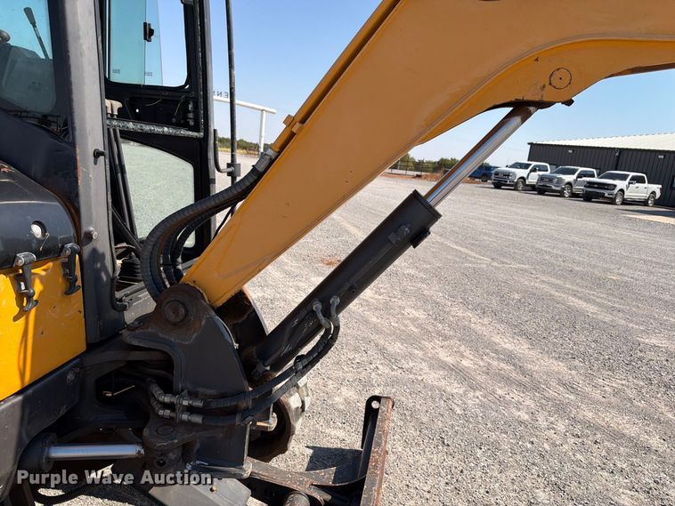 image for item EW8784 2016 Sany SY35U mini excavator