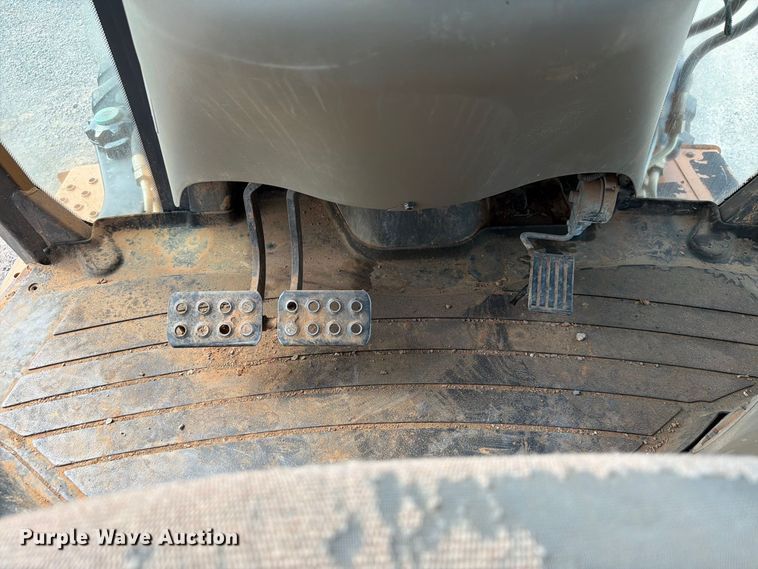 image for item EW8789 2013 Case 580 Super N backhoe