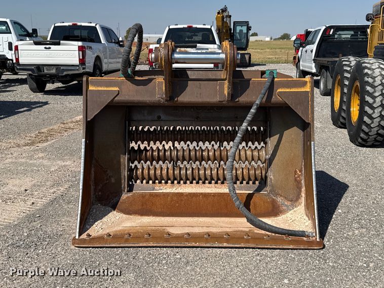 image for item EW8791 Outlaw Padding Co. excavator padding bucket