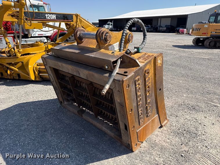image for item EW8791 Outlaw Padding Co. excavator padding bucket