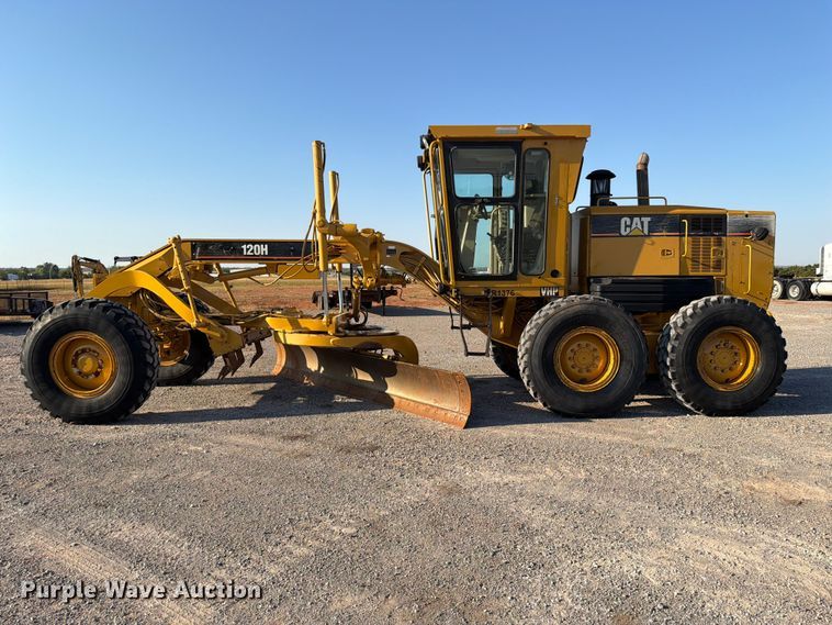 image for item EW8794 2003 Caterpillar 120H motor grader