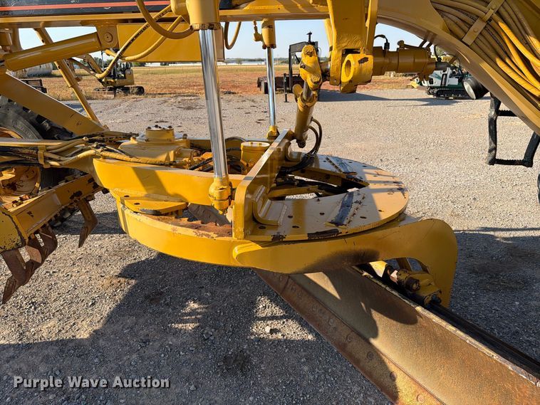 image for item EW8794 2003 Caterpillar 120H motor grader