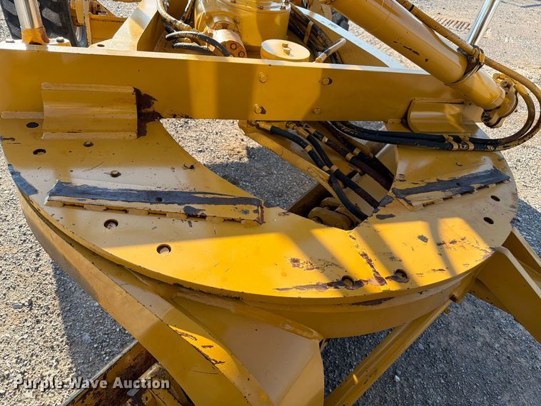 image for item EW8794 2003 Caterpillar 120H motor grader