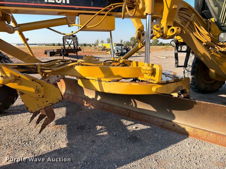 image for item EW8794 2003 Caterpillar 120H motor grader
