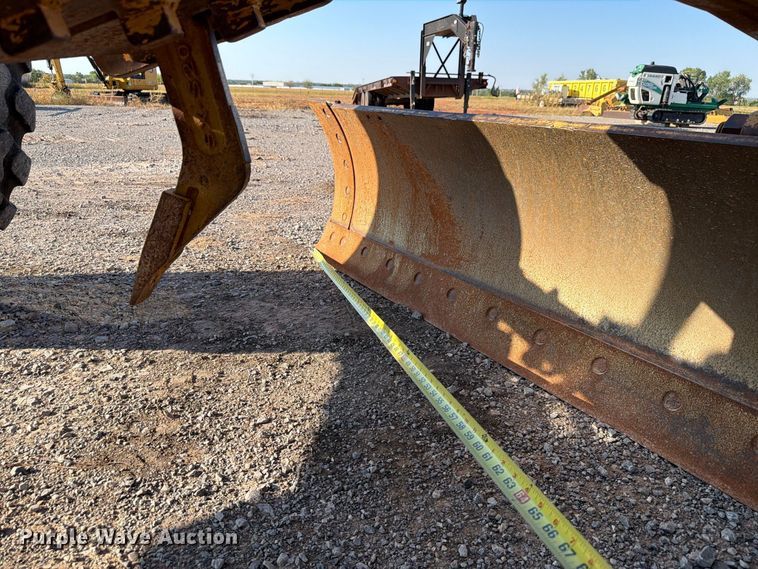 image for item EW8794 2003 Caterpillar 120H motor grader