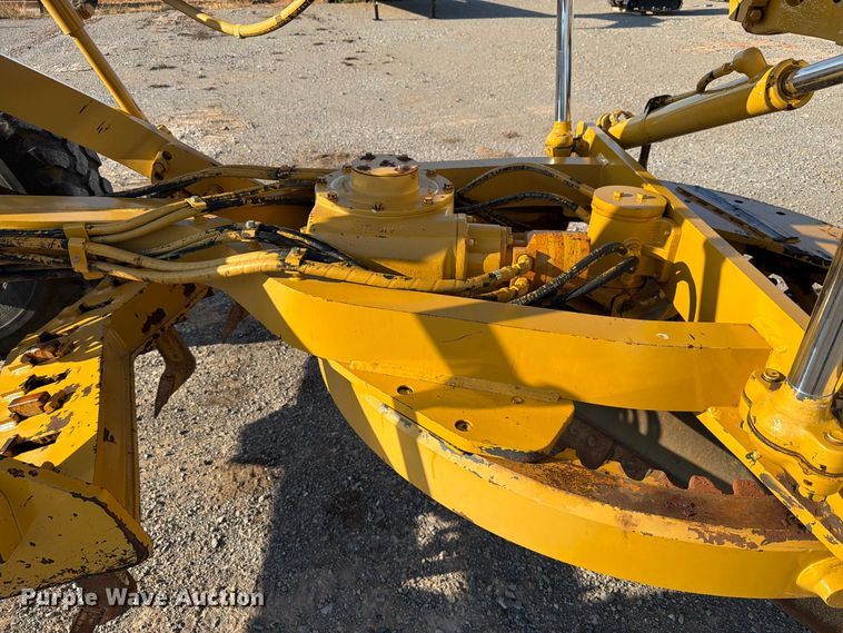 image for item EW8794 2003 Caterpillar 120H motor grader