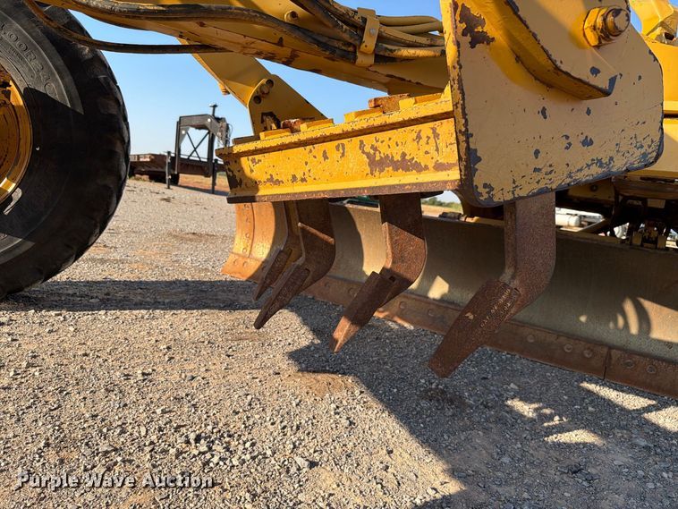 image for item EW8794 2003 Caterpillar 120H motor grader