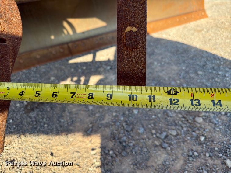 image for item EW8794 2003 Caterpillar 120H motor grader