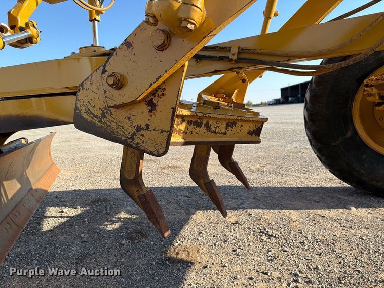 image for item EW8794 2003 Caterpillar 120H motor grader