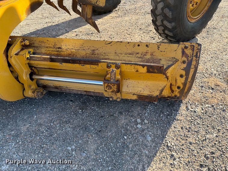 image for item EW8794 2003 Caterpillar 120H motor grader