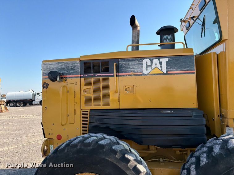 image for item EW8794 2003 Caterpillar 120H motor grader
