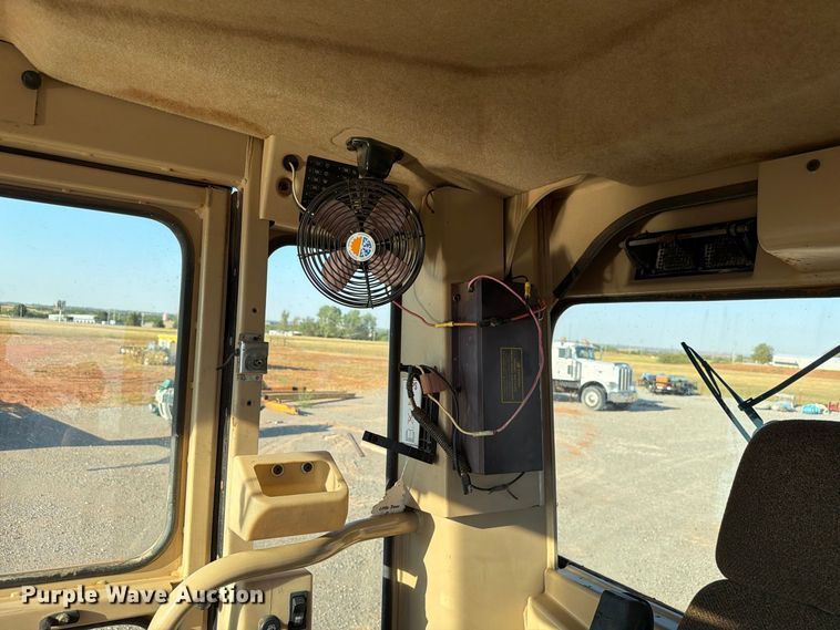image for item EW8794 2003 Caterpillar 120H motor grader