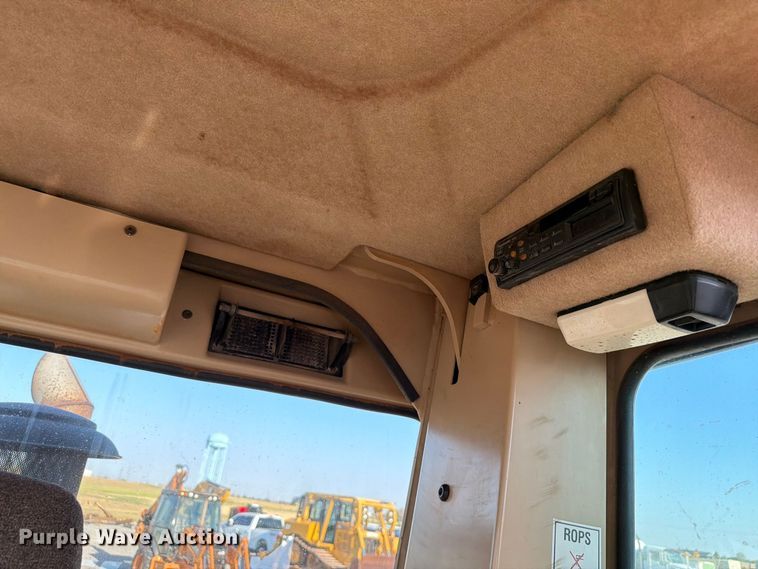 image for item EW8794 2003 Caterpillar 120H motor grader