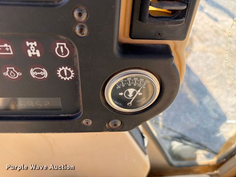 image for item EW8794 2003 Caterpillar 120H motor grader