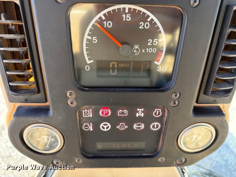 image for item EW8794 2003 Caterpillar 120H motor grader