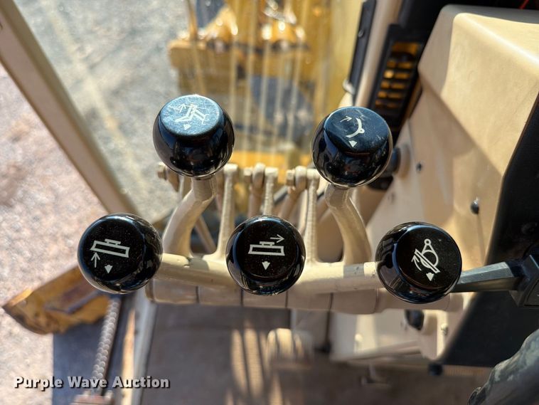 image for item EW8794 2003 Caterpillar 120H motor grader
