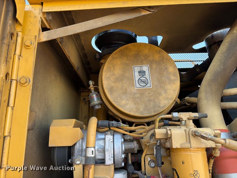 image for item EW8794 2003 Caterpillar 120H motor grader