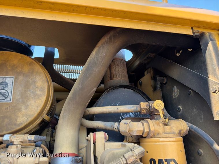 image for item EW8794 2003 Caterpillar 120H motor grader