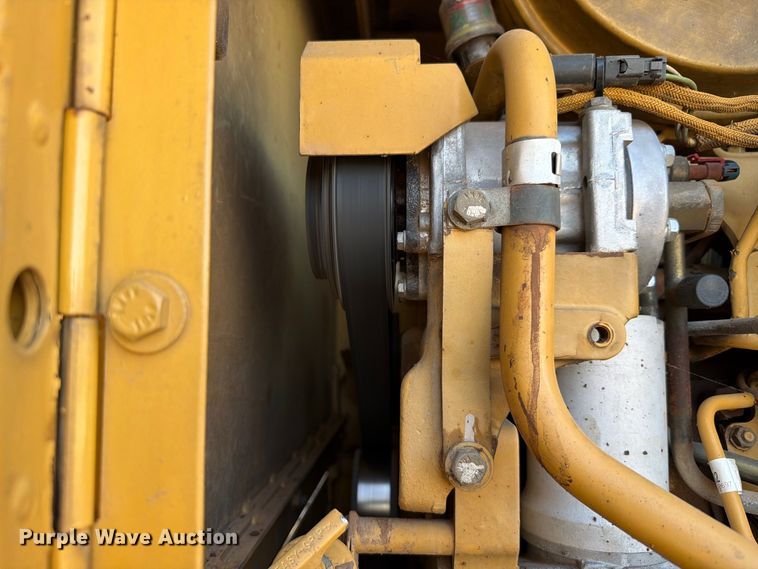 image for item EW8794 2003 Caterpillar 120H motor grader