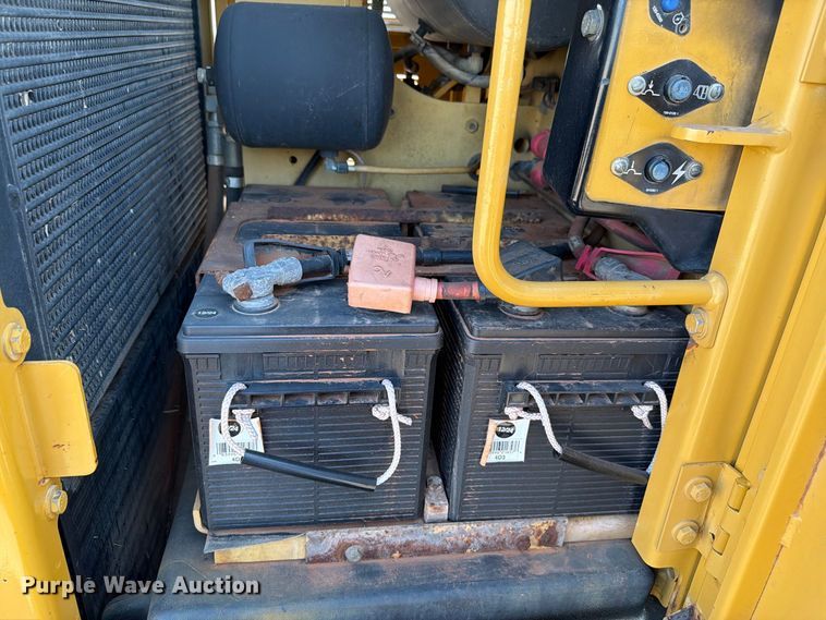 image for item EW8794 2003 Caterpillar 120H motor grader