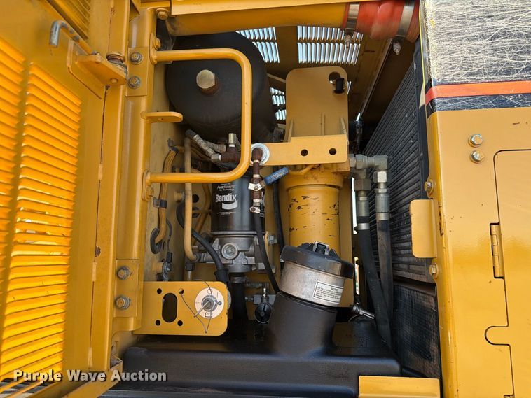 image for item EW8794 2003 Caterpillar 120H motor grader