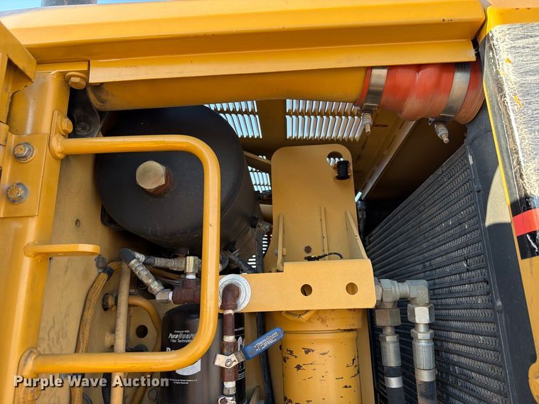 image for item EW8794 2003 Caterpillar 120H motor grader