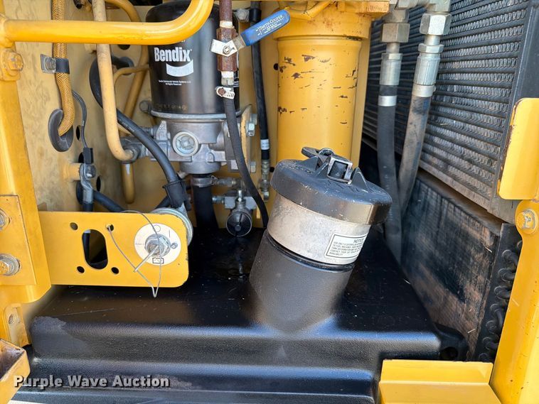 image for item EW8794 2003 Caterpillar 120H motor grader