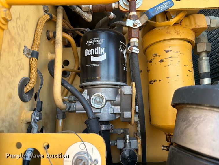 image for item EW8794 2003 Caterpillar 120H motor grader