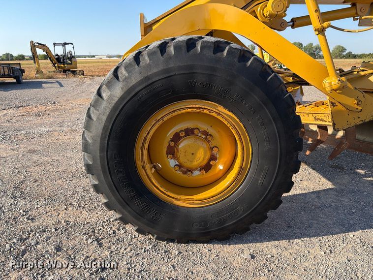 image for item EW8794 2003 Caterpillar 120H motor grader