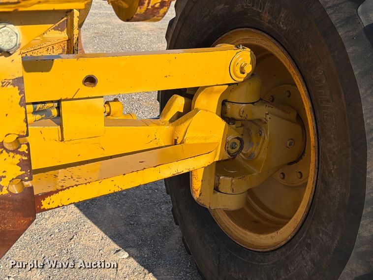 image for item EW8794 2003 Caterpillar 120H motor grader