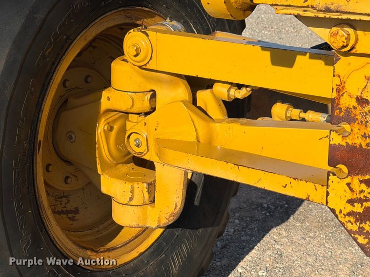 image for item EW8794 2003 Caterpillar 120H motor grader