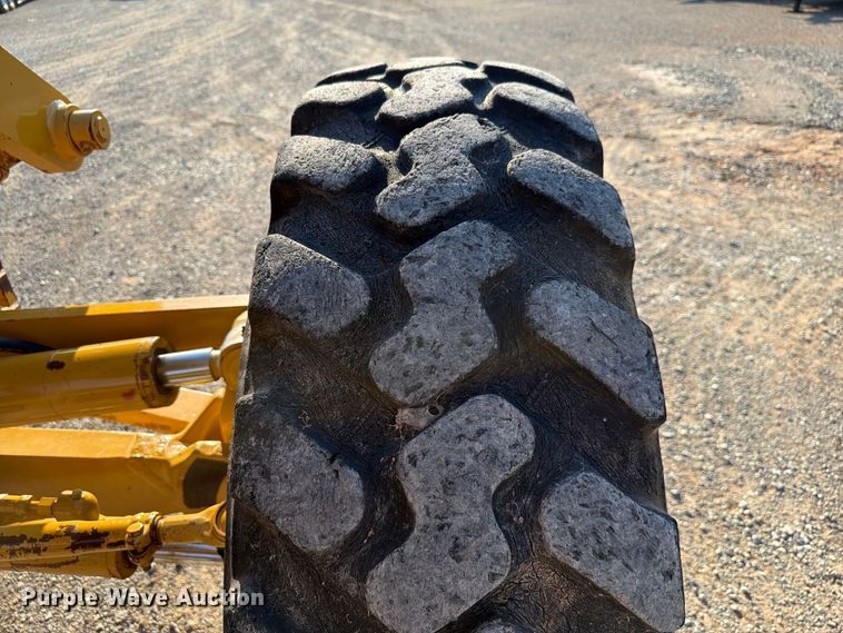 image for item EW8794 2003 Caterpillar 120H motor grader