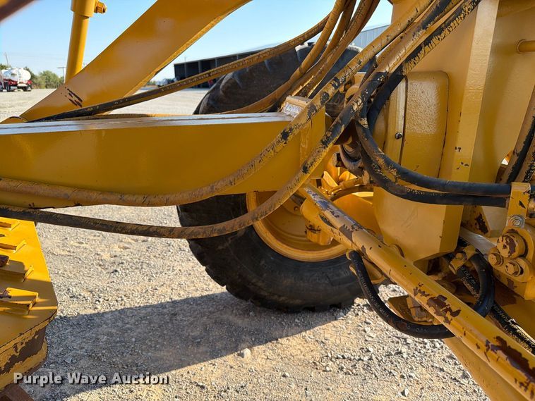 image for item EW8794 2003 Caterpillar 120H motor grader