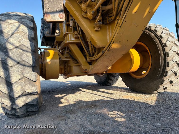 image for item EW8794 2003 Caterpillar 120H motor grader
