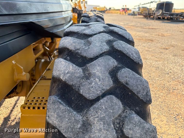 image for item EW8794 2003 Caterpillar 120H motor grader
