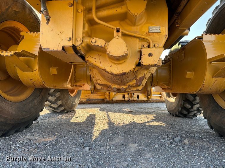 image for item EW8794 2003 Caterpillar 120H motor grader