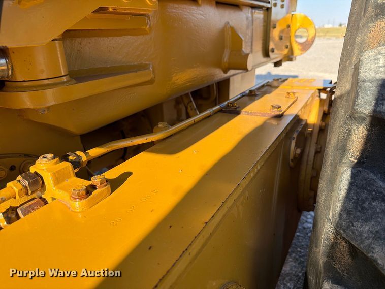 image for item EW8794 2003 Caterpillar 120H motor grader
