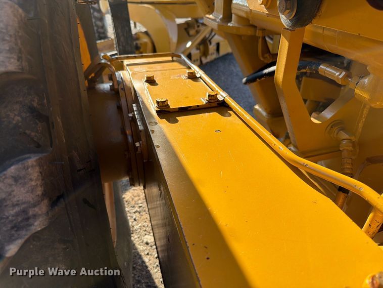 image for item EW8794 2003 Caterpillar 120H motor grader