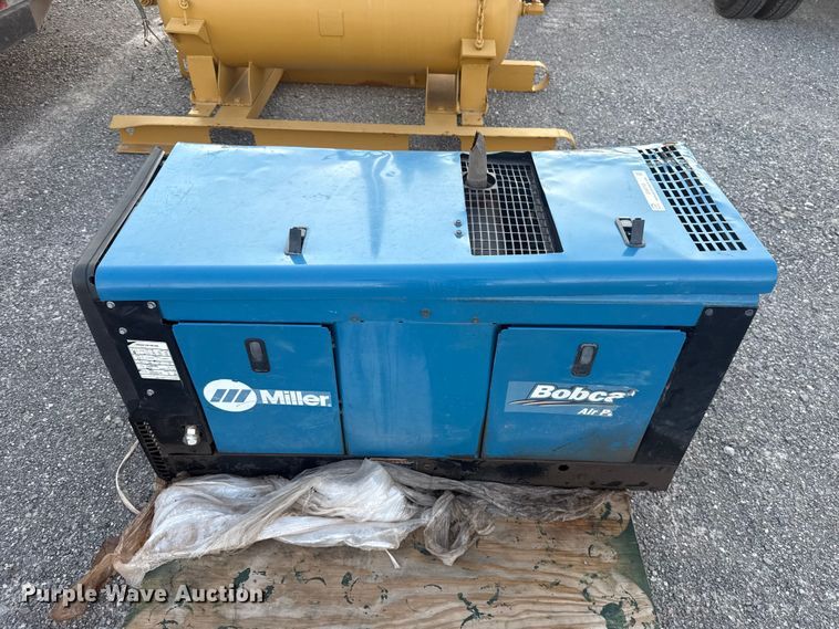image for item EW8798 2017 Miller Bobcat 200 Air Pak welder