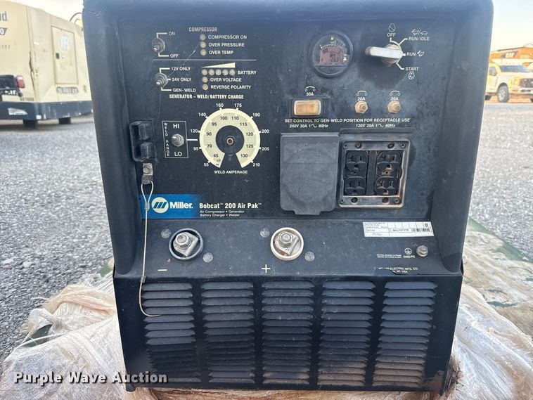 image for item EW8798 2017 Miller Bobcat 200 Air Pak welder