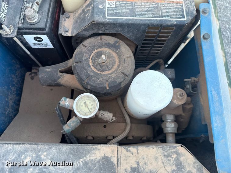 image for item EW8798 2017 Miller Bobcat 200 Air Pak welder